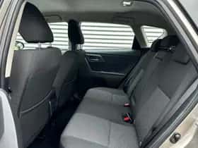 Toyota Auris (2013) thumbnail 17