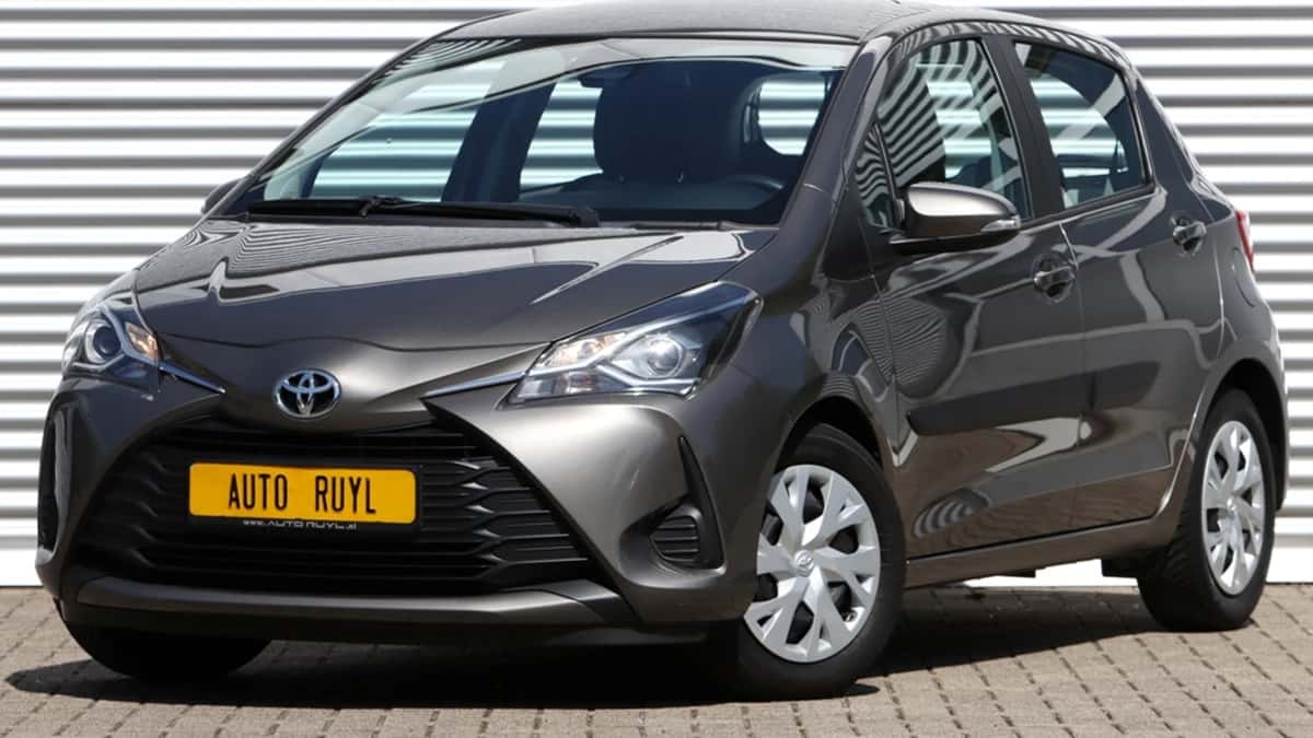Toyota Yaris (2018) — foto 1