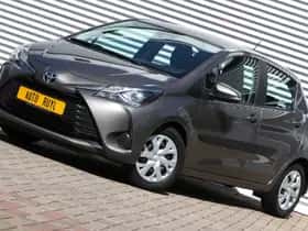 Toyota Yaris (2018) thumbnail 11