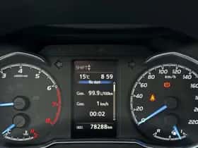 Toyota Yaris (2018) thumbnail 10