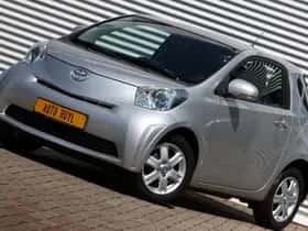 Toyota IQ (2009) thumbnail 11
