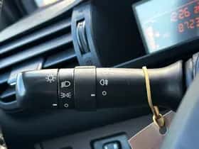 Toyota IQ (2009) thumbnail 20