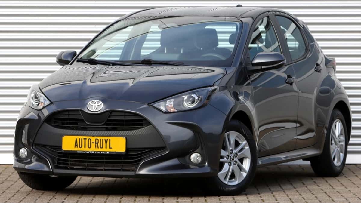 Toyota Yaris (2024) — foto 1