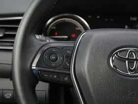 Toyota Camry (2019) thumbnail 18