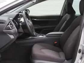Toyota Camry (2019) thumbnail 5