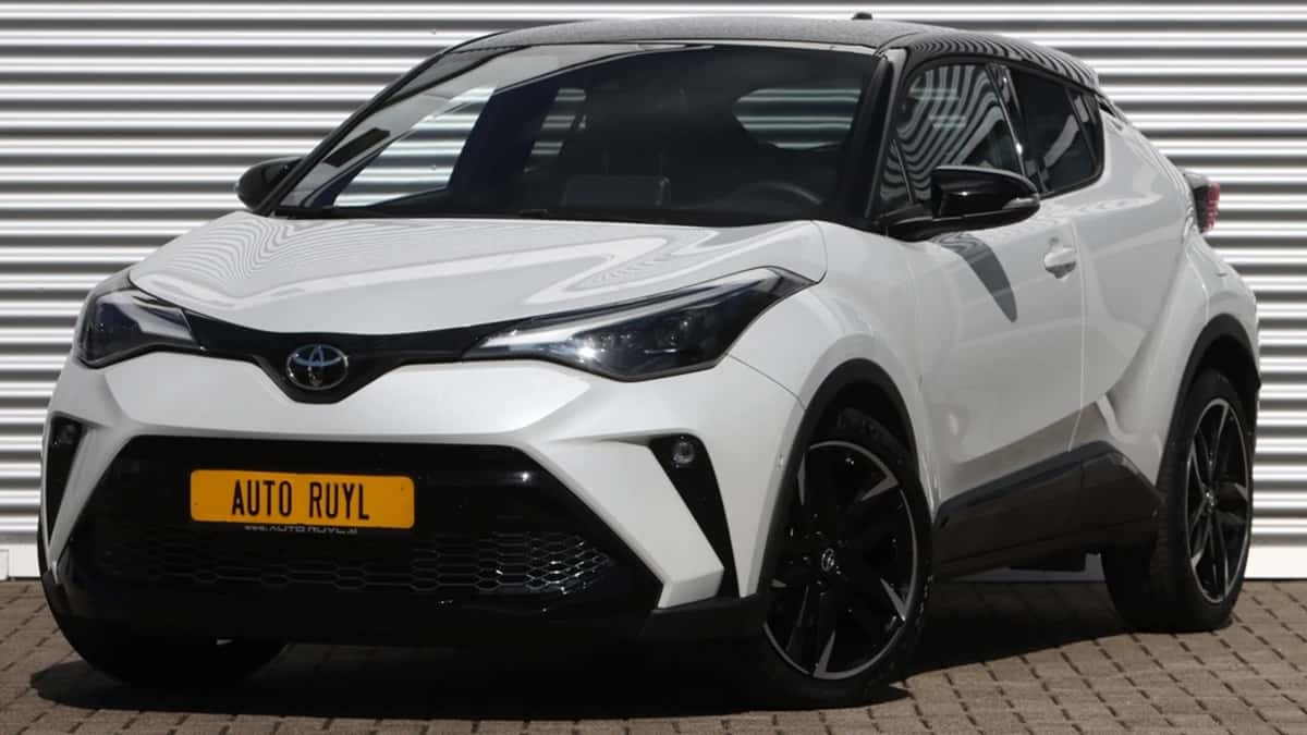 Toyota C-HR (2023) — foto 1