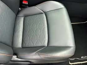 Toyota RAV4 (2024) thumbnail 15