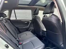 Toyota RAV4 (2024) thumbnail 17