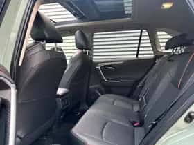 Toyota RAV4 (2024) thumbnail 19