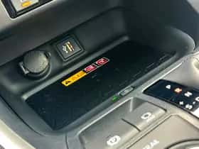 Toyota RAV4 (2024) thumbnail 24