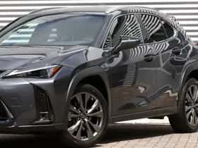 Lexus UX (2023) thumbnail 5