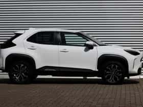 Toyota Yaris Cross (2022) thumbnail 2