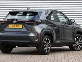 Toyota Yaris Cross (2022) thumbnail 2