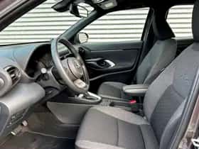Toyota Yaris Cross (2022) thumbnail 5