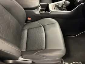 Toyota RAV4 (2022) thumbnail 16