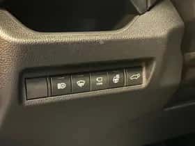 Toyota RAV4 (2022) thumbnail 19