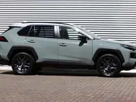 Toyota RAV4 (2022) thumbnail 3