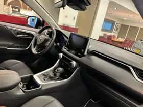 Toyota RAV4 (2022) thumbnail 10
