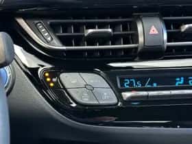 Toyota C-HR (2023) thumbnail 23