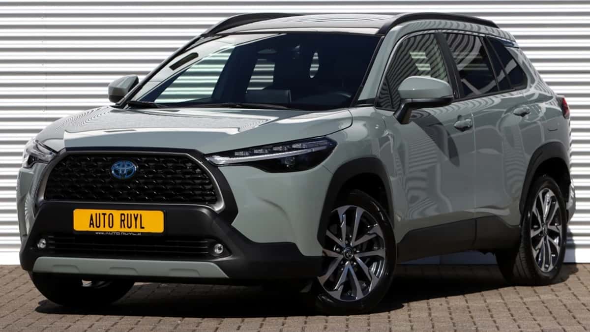 Toyota Corolla (2023) — foto 1