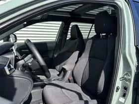 Toyota Corolla (2023) thumbnail 5