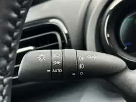 Toyota Yaris (2022) thumbnail 23