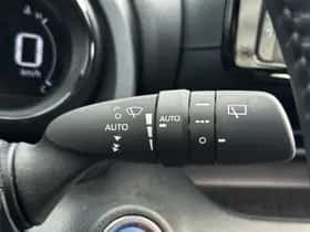 Toyota Yaris (2022) thumbnail 24