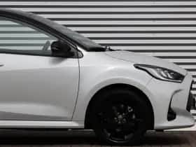 Toyota Yaris (2022) thumbnail 8