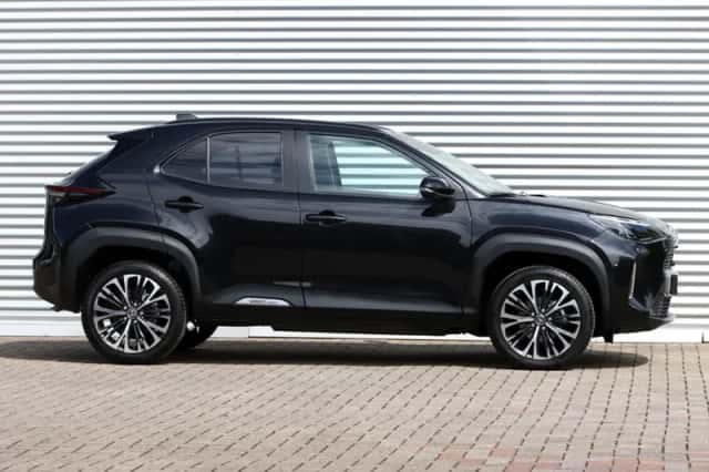 Toyota Yaris Cross (2024) thumbnail 3