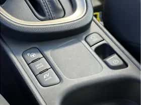 Toyota Yaris Cross (2024) thumbnail 29