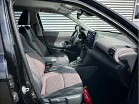 Toyota Yaris Cross (2024) thumbnail 4