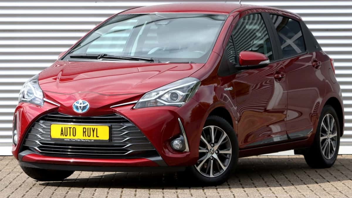 Toyota Yaris (2020) — foto 1