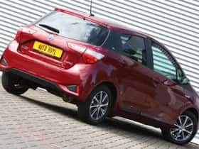 Toyota Yaris (2020) thumbnail 12