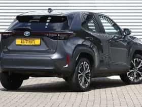 Toyota Yaris Cross (2023) thumbnail 2