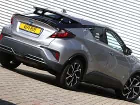 Toyota C-HR (2021) thumbnail 12