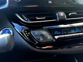 Toyota C-HR (2021) thumbnail 19