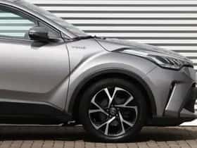 Toyota C-HR (2021) thumbnail 8