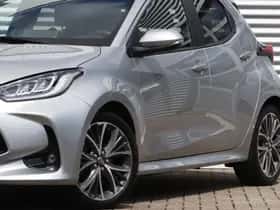 Toyota Yaris (2025) thumbnail 4