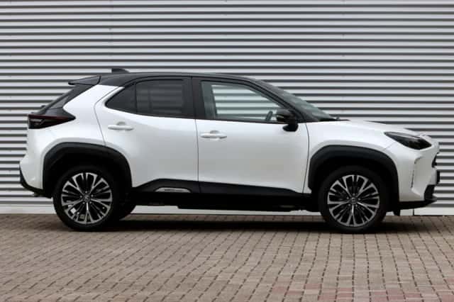 Toyota Yaris Cross (2022) thumbnail 3