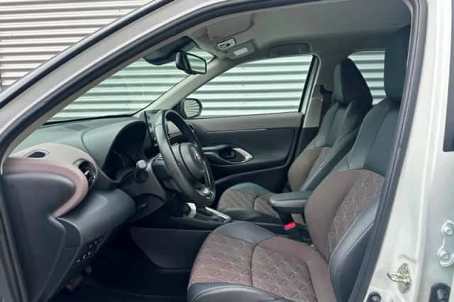 Toyota Yaris Cross (2022) thumbnail 5
