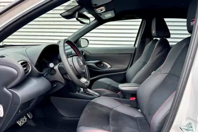 Toyota Yaris Cross (2022) thumbnail 5