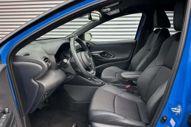 Toyota Yaris (2024) thumbnail 5