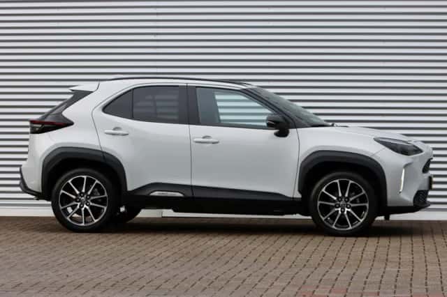 Toyota Yaris Cross (2023) thumbnail 3