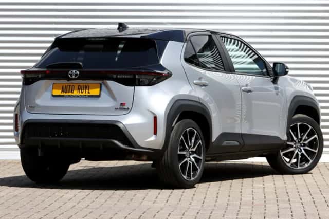 Toyota Yaris Cross (2023) thumbnail 2