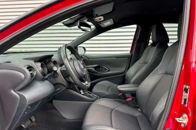 Toyota Yaris (2021) thumbnail 5