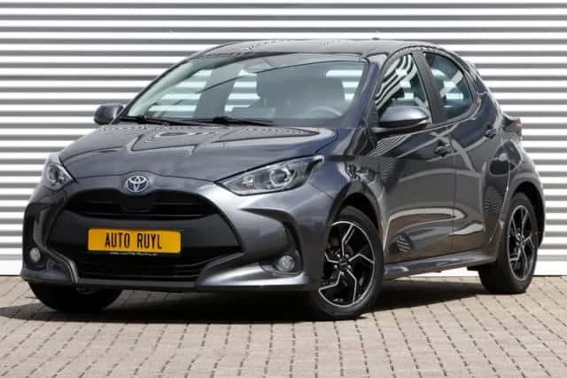 Toyota Yaris (2024) thumbnail 1
