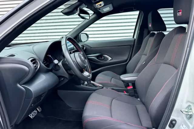 Toyota Yaris Cross (2023) thumbnail 5