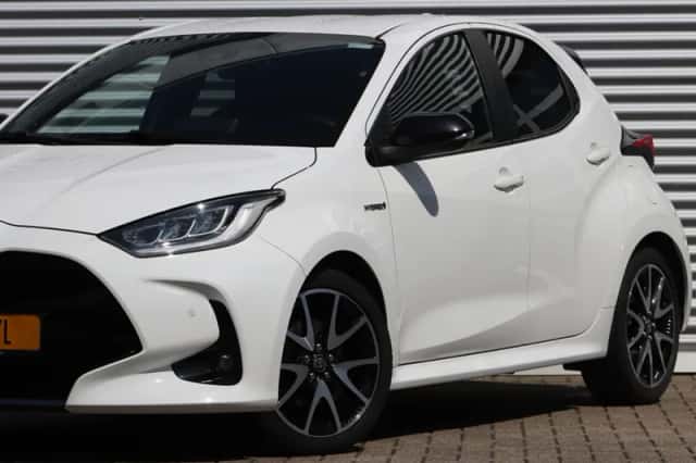 Toyota Yaris (2021) thumbnail 6