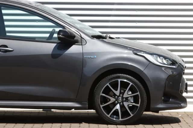 Toyota Yaris (2021) thumbnail 5