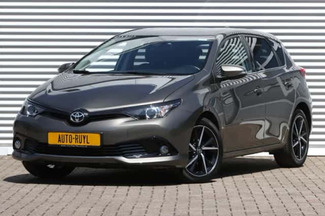 Toyota Auris (2019) thumbnail 1